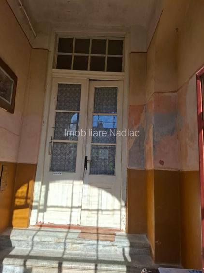 Casă mare cu spațiu comercial pe colț in Nadlac - 7