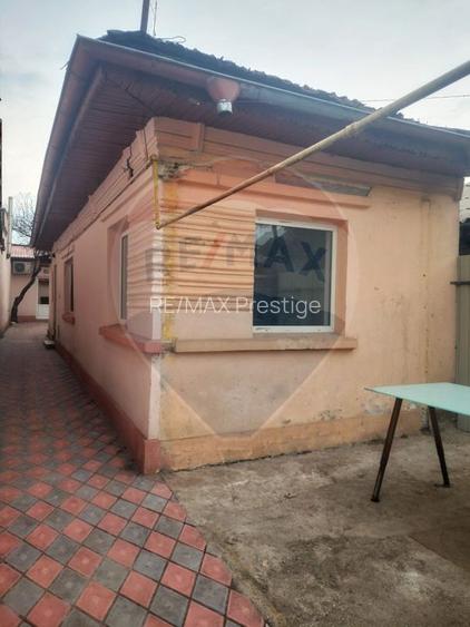 Casă cu două corpuri, ideală pentru firmă, Vitan - 4