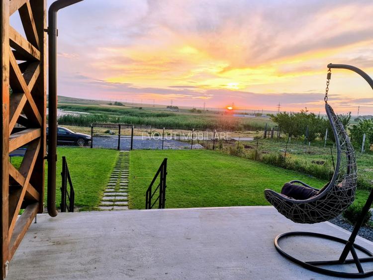 Pensiune turistica de vanzare in Corbu vedere lac afacere la cheie - 37