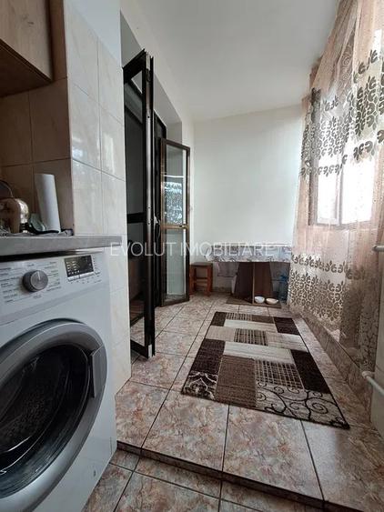 Garsoniera semideomandat-zona far - 8