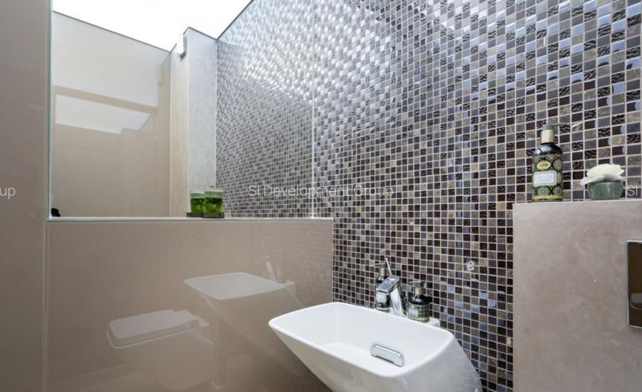 Vila Superba - 8 Parcari - Curte 250 MP - Mobilata LUX - Ocazie rara - 9