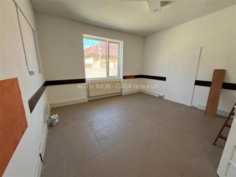 Caransebes, CHIRIE Spatiu Comercial 58 Mp,  Zona Nord - 13