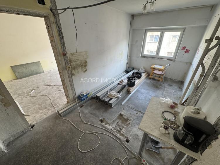 Apartament 3 camere zona Cet - 7