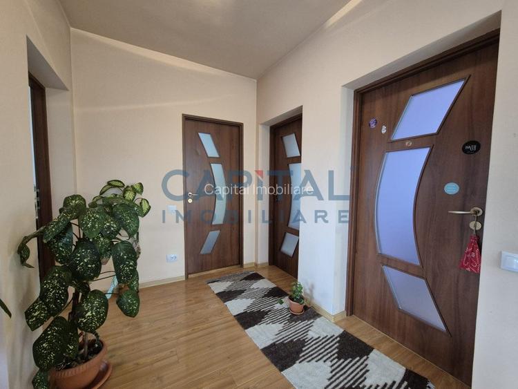 Casa la cheie cu garaj, D+P+E, 200 mpu, 1 400 mpt, central Dezmir - 15