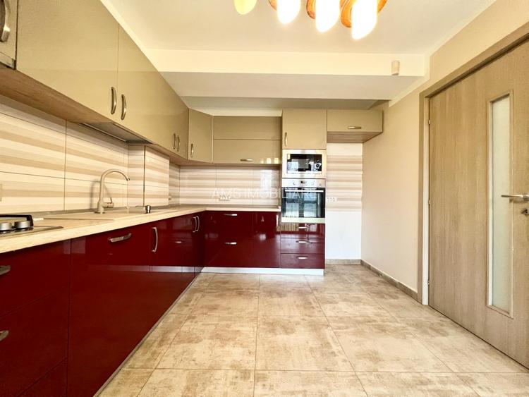 VILA 4 CAMERE / CURTE PROPRIE/ 2 LOCURI PARCARE - 10