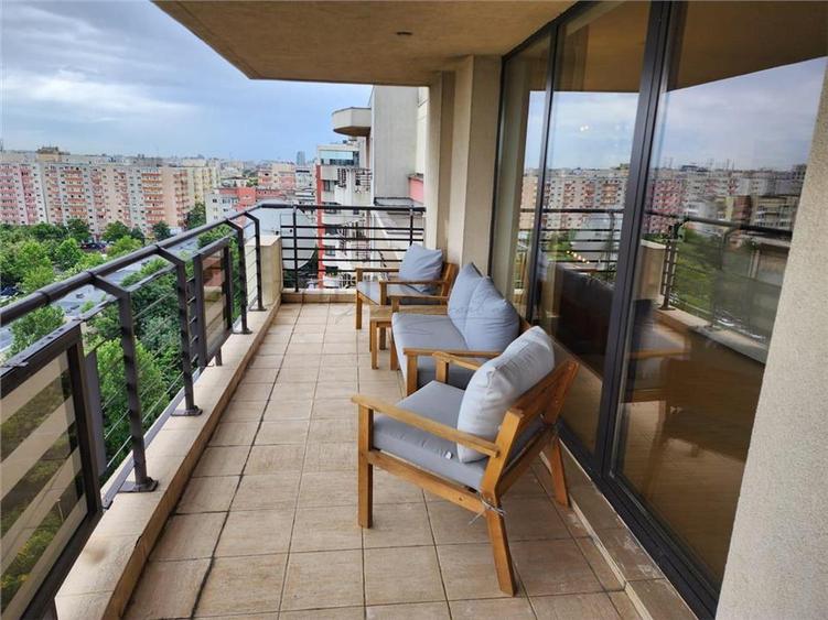 INCHIRIERE APARTAMENT 3 CAMERE CENTRAL PARK
