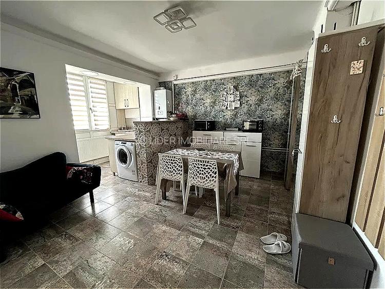 Apartament Modern cu 2 Camere de Vanzare in Zona liceului Balcescu, Strada Paris - 4