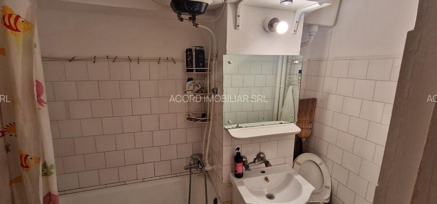 Garsonira decomandata, etaj intermediar, bloc cu lift. - 12