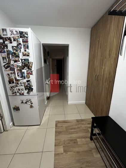 Vindem apartament 3 camere la P-ta Gorjului-centrala proprie - 4