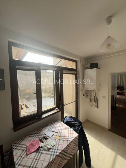 Casa de vanzare Central - 2