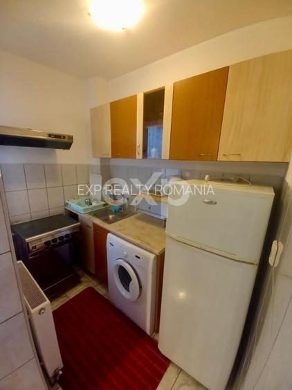 Garsoniera de inchiriat – Tractorul, zona Lidl- 300 Euro. Disponibila 1 Martie  - 5