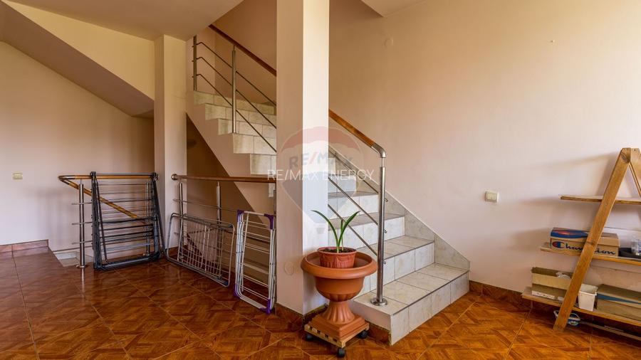 Casa pe 5 nivel-Ideala pentru Locuinta, Sediu Firma sau Investitie! - 12
