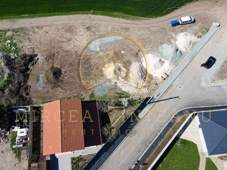 Cumpana - Teren intravilan în suprafață de 7147 mp cu 2 deschideri. - 14