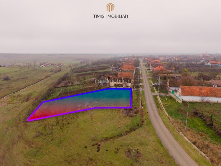 Teren Ianova 1200 mp, vatra satului | asfalt, utilitati | Comision 0% - 2