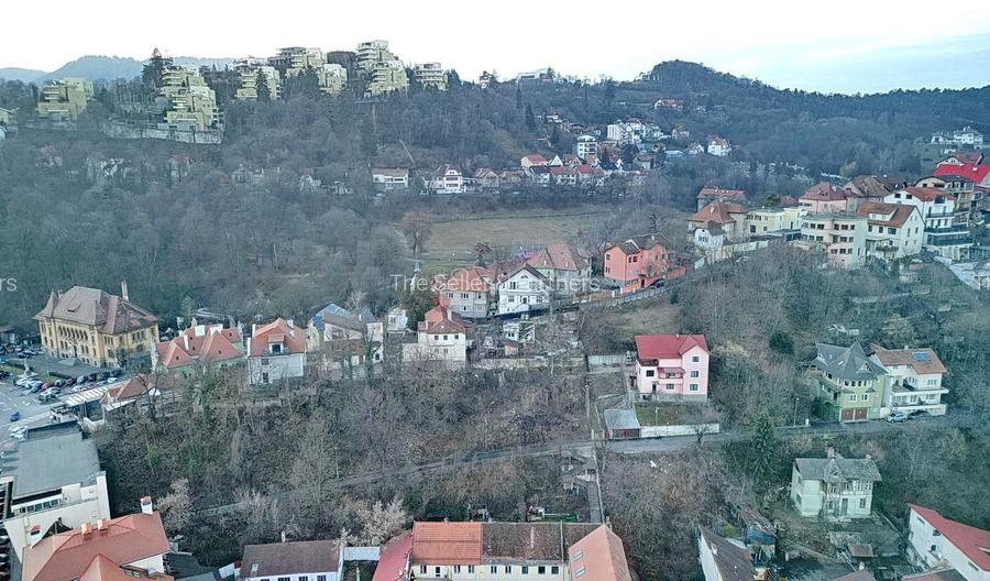 Teren intravilan, ultracentral. - 36