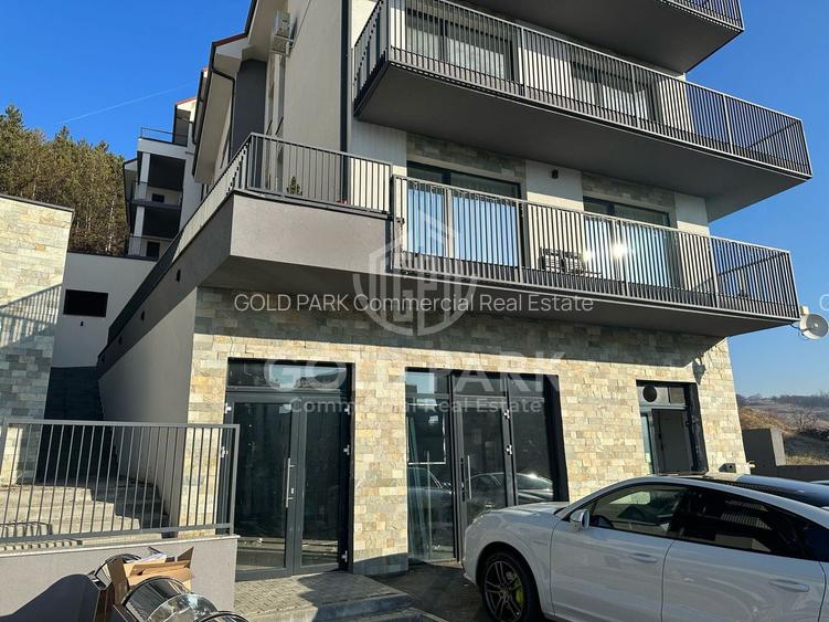 Spatiu Comercial - Zona Donath - Parcari - Vitrina - 17