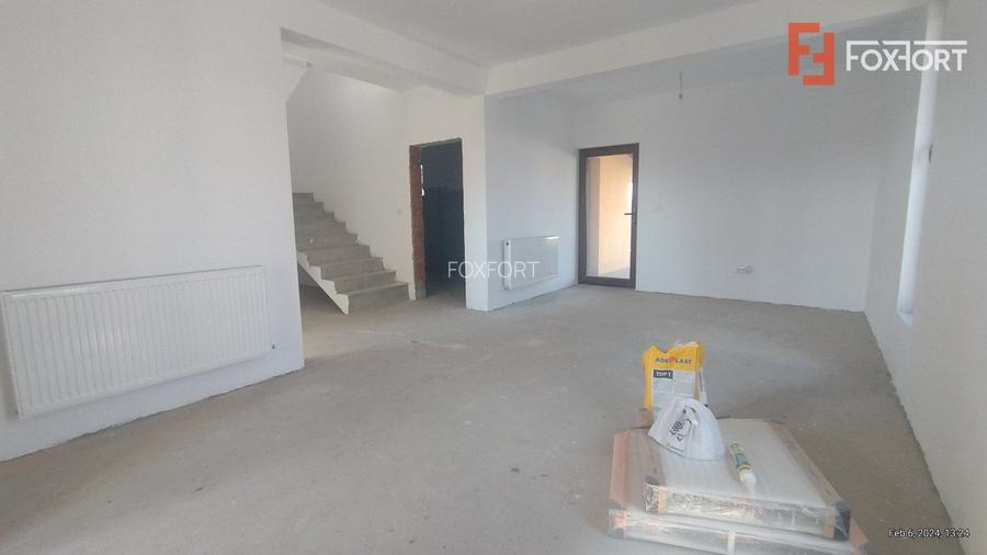 Duplex 4 camere ,Sanmihaiu Roman-Zona Centrala - 3