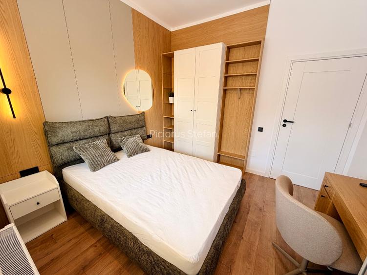 Proprietar vand apartament 3 camere + curte - 10 sec de metrou - 9