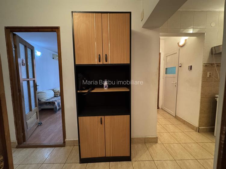 4 cam, etaj 2, 60 mp, bloc caramida, zona centrala Caracal - 17