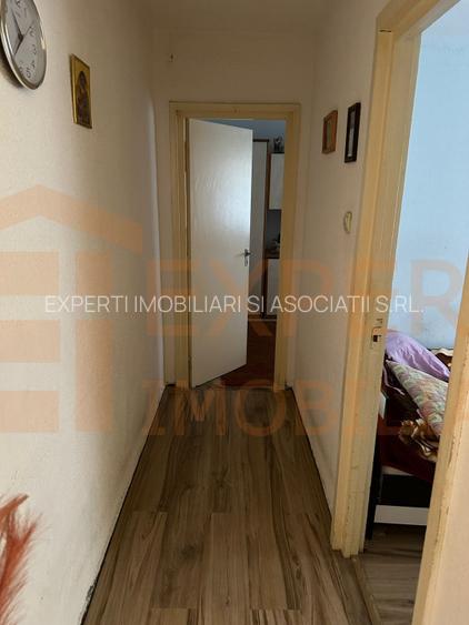 Apartament cu 3 camere de vanzare, situat in zona Inel 2 - Groapa - 5