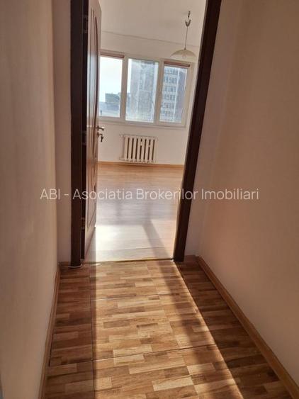 Calea Grivitei--Metrou Grivita,apartament 3 camere  nemobilat/semimob - 2