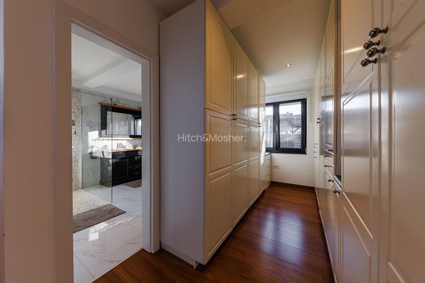 Casa cu Personalitate – Un Amestec Fascinant de Stil Istoric și Contemporan - 13