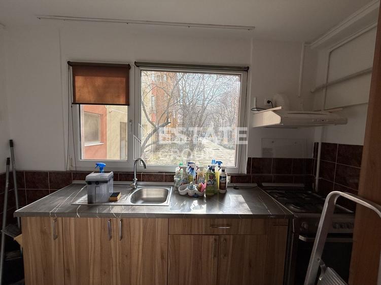 3 camere decomandat Soarelui, centra - 12