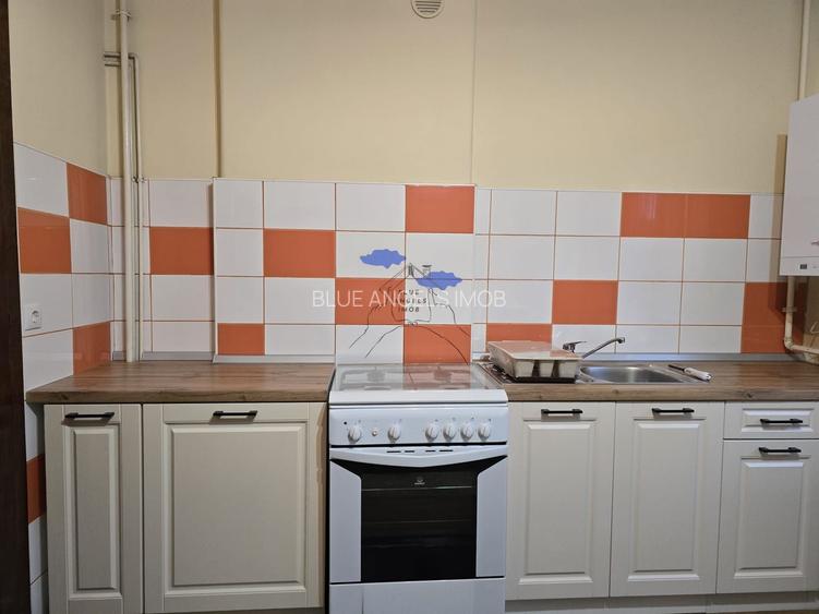Garsoniera spatioasa la casa – zona Racadau - 6