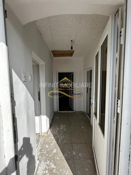 Casa batraneasca cu 800 mp teren de vanzare in Tache / Bacau - 9