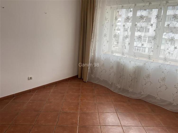 Apartament 2 camere , zona ultacentrala - Casa de Pensii , decomandat 54 mp , re - 8