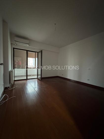 Vitan Mall stradal -bloc 2012- birou - 9