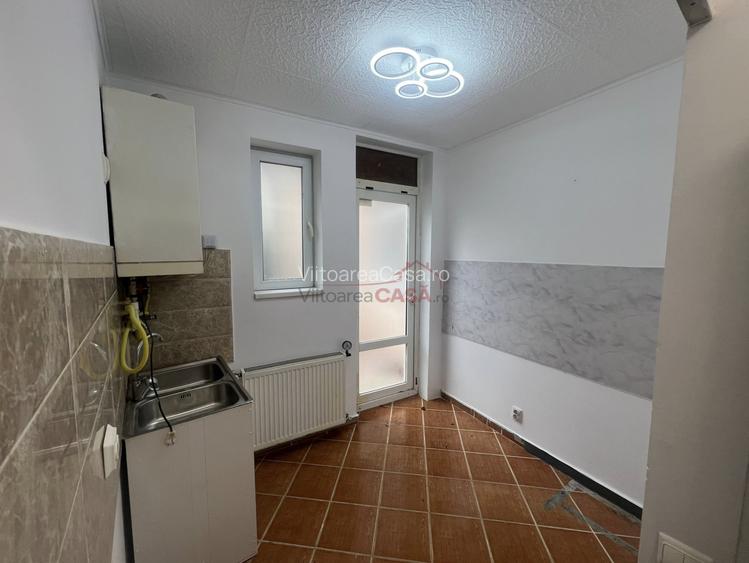 Casa renovata- curte - metrou Iancului - ideal locuita sau birou - 8