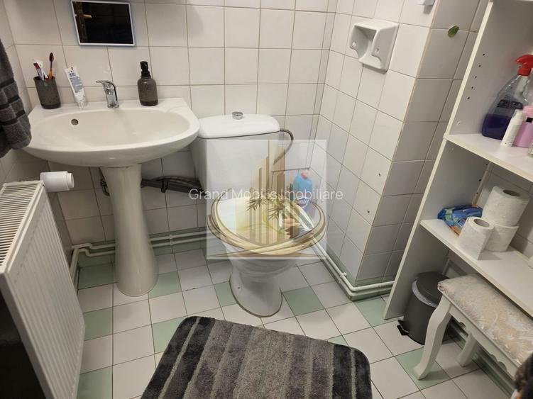 Apartament cu 4 camere,  parter  în zona  Lipovei - 14
