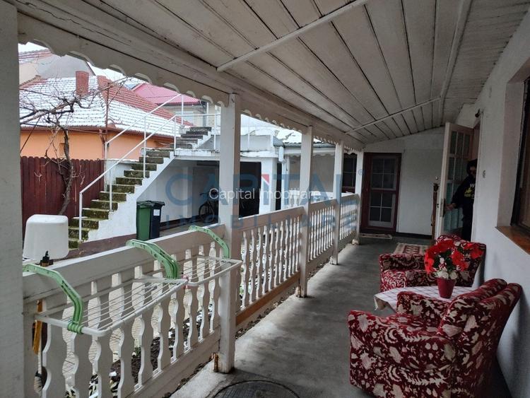 Casa cu mansarda, 7 camere, anexe, Sanmartin - 6