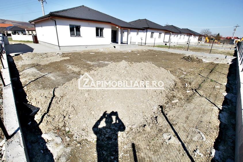 Casa 4 cam.2 băi,1 pivniță 1 dressing,500mp.teren,gard,pavaj - 5