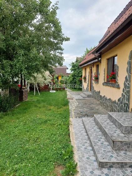 Vand/schimb casa 3 camere renovata recent - 2