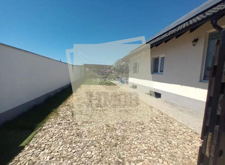 Casa individuala 5 camere terasa acoperita 3 bai si 458 mp teren in Cristian - 10