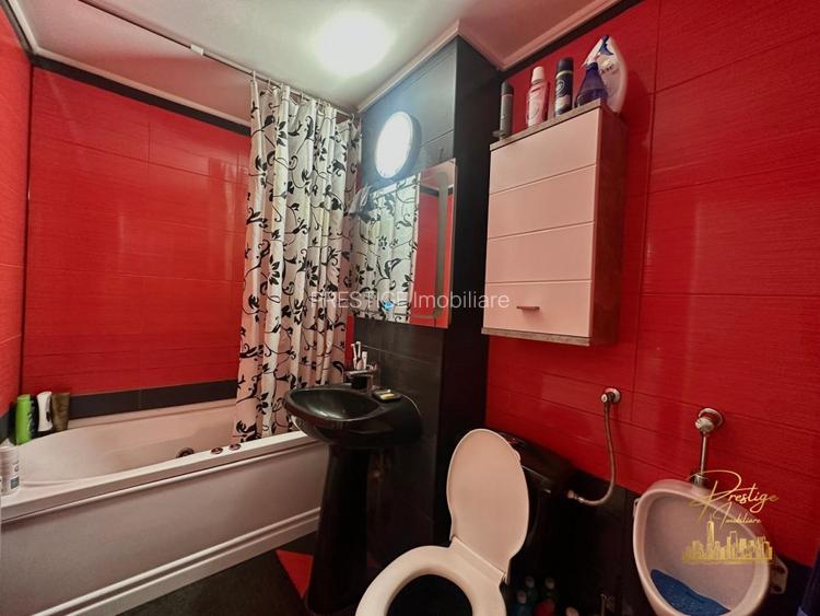 Apartament cu 3 camere spatios in bloc tip B , zona Rogerius - Oradea  - 13