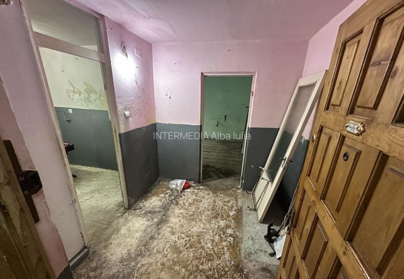 APARTAMENT 2 CAMERE I DECOMANDAT 52 MP I CETATE I ZONA MERCUR I - 2