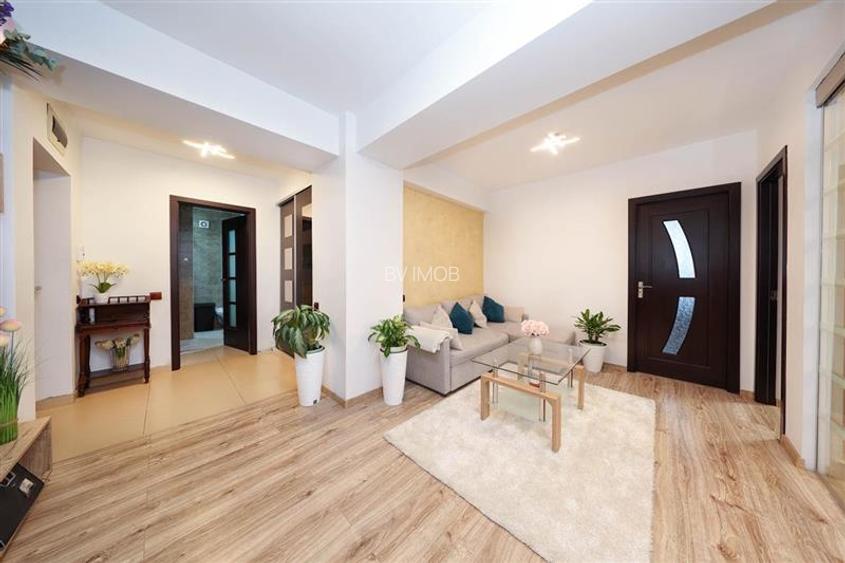 Vanzare apartament 3 camere Ghimbav,, bloc 2010, parcare subterana - 11