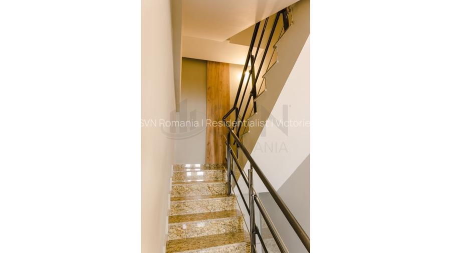 REV2004701 Vila l Piata Victoriei l 3 locuri de parcare l 3 boxe - 15