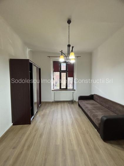 Apartament 2 camere,curte comuna/4 proprietari - 3