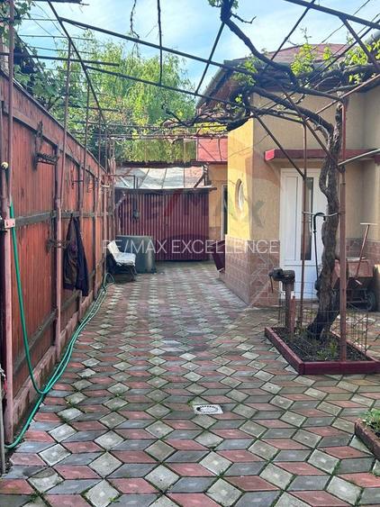 Casă / Vilă cu 4 camere de vânzare în zona Gheorghe Doja - 4