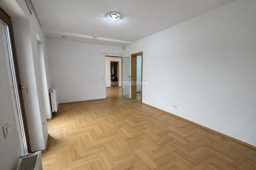 Casă individuală, 400 mp utili, 1300 mp teren, zona Eugen Ionesco - 15