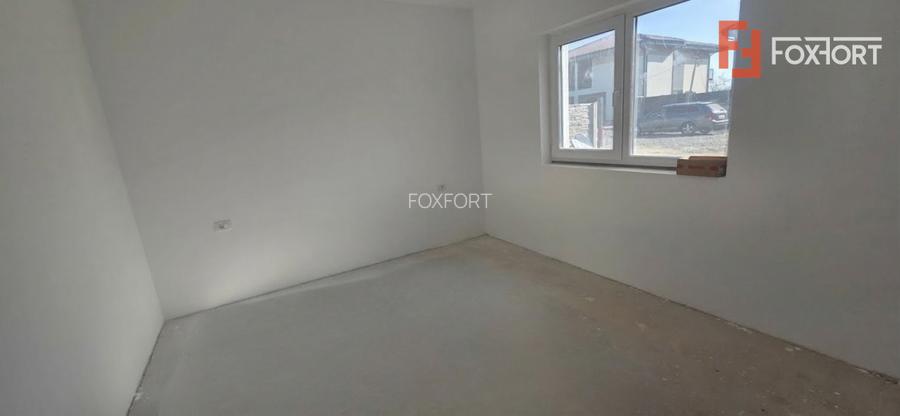 Duplex plan parter, despartit prin camera tehnica - Mosnita Noua - 12