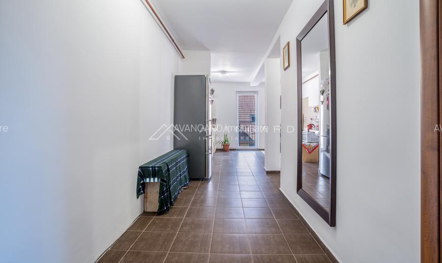 | 3 camere | 82 mp + terasa 18 mp + POD 137 mp CF separat | Parcare | Floresti | - 10