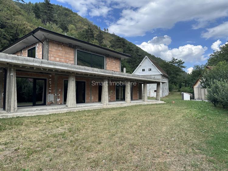 Casa de lux, cu vedere panoramica asupra muntilor, 2600mp teren Gura Raului - 4