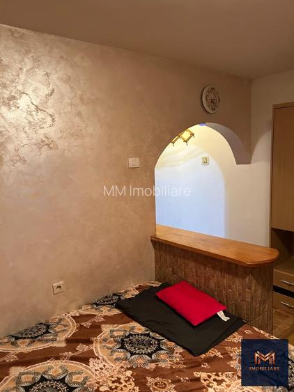 Apartament 2 camere, Botoșani, etaj 4, mansardă cu scara inetrioara, z - 5