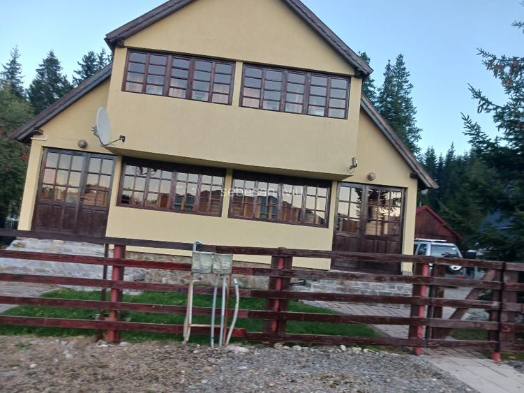 CASA DE VACANTA LA DOMENIUL SCHIABIL SUREANU LUNCILE PRIGOANEI - 2