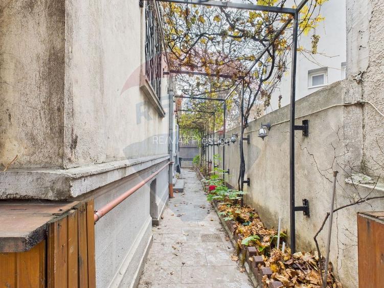 Vila S+P+2+M, 15 camere, ideala pentru investitie - Ștefan cel Mare - 13